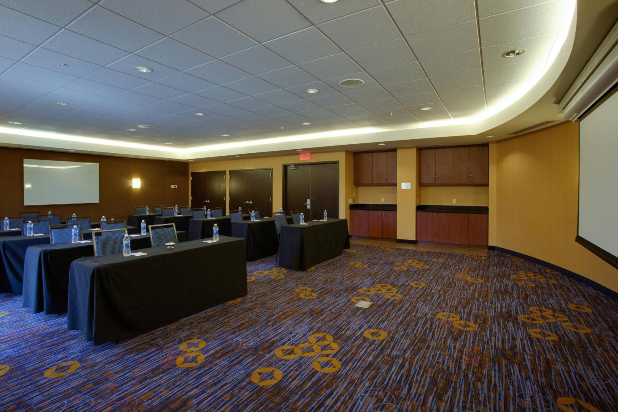 Hotel Courtyard Republic Airport Long Island/farmingdale 3*